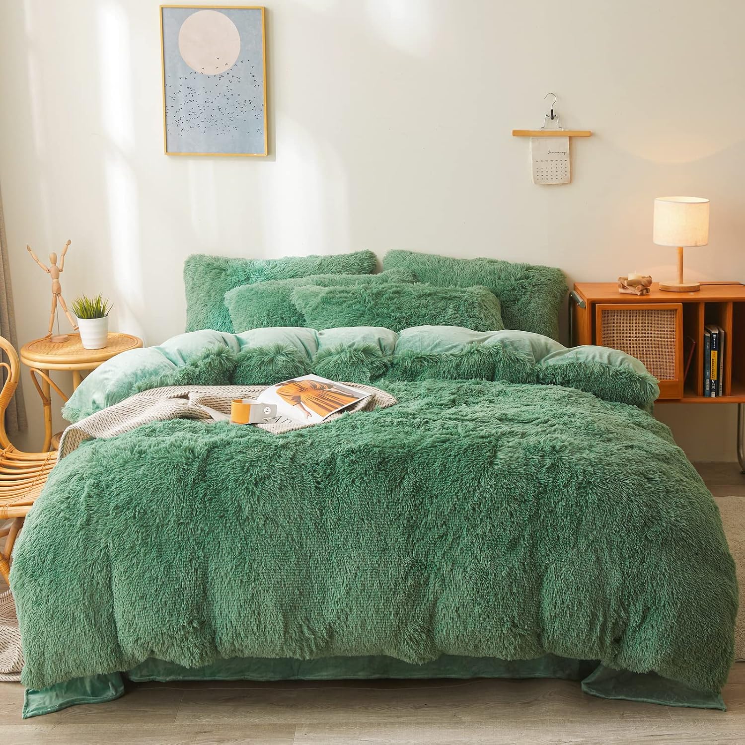 Faux fur comforter set queen pillowcase texture close up